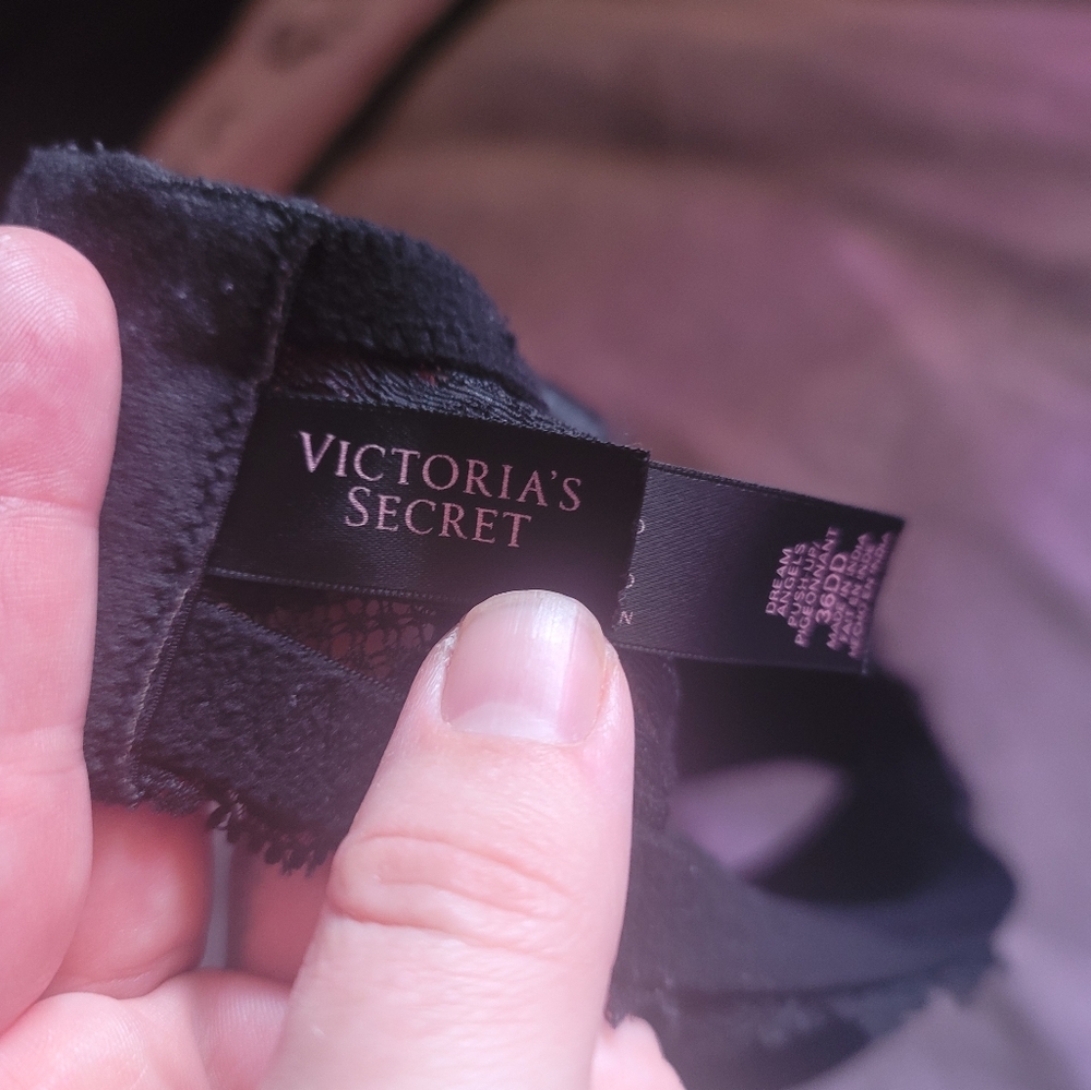 Victoria Secret underwire bra - Picture 3 of 4